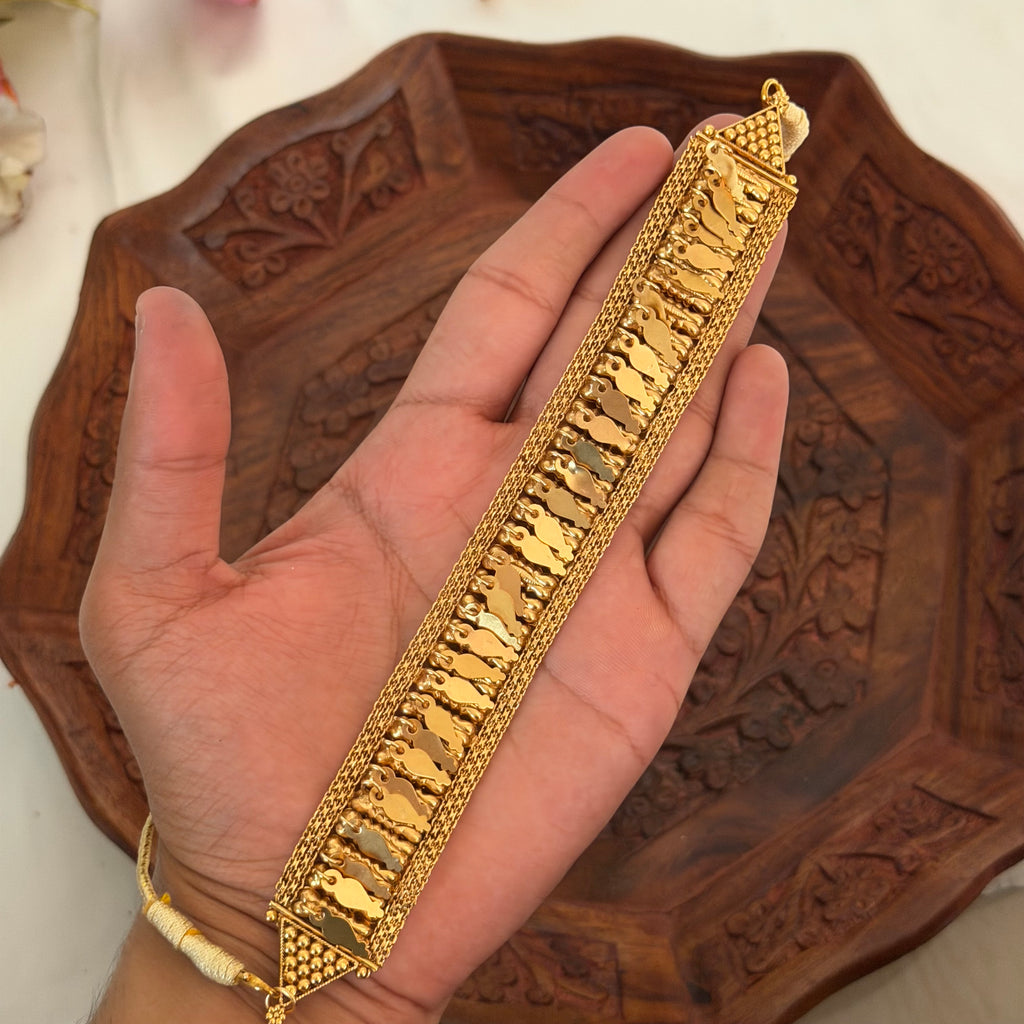 Elakkathali Necklace AN174 Anvika Jewels