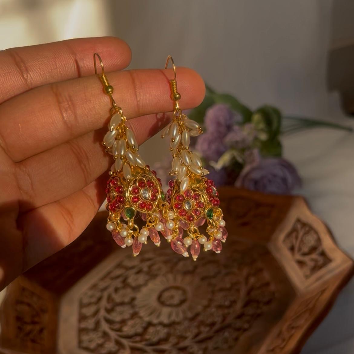 Antique Kundan Pearl Jhumka AJ12
