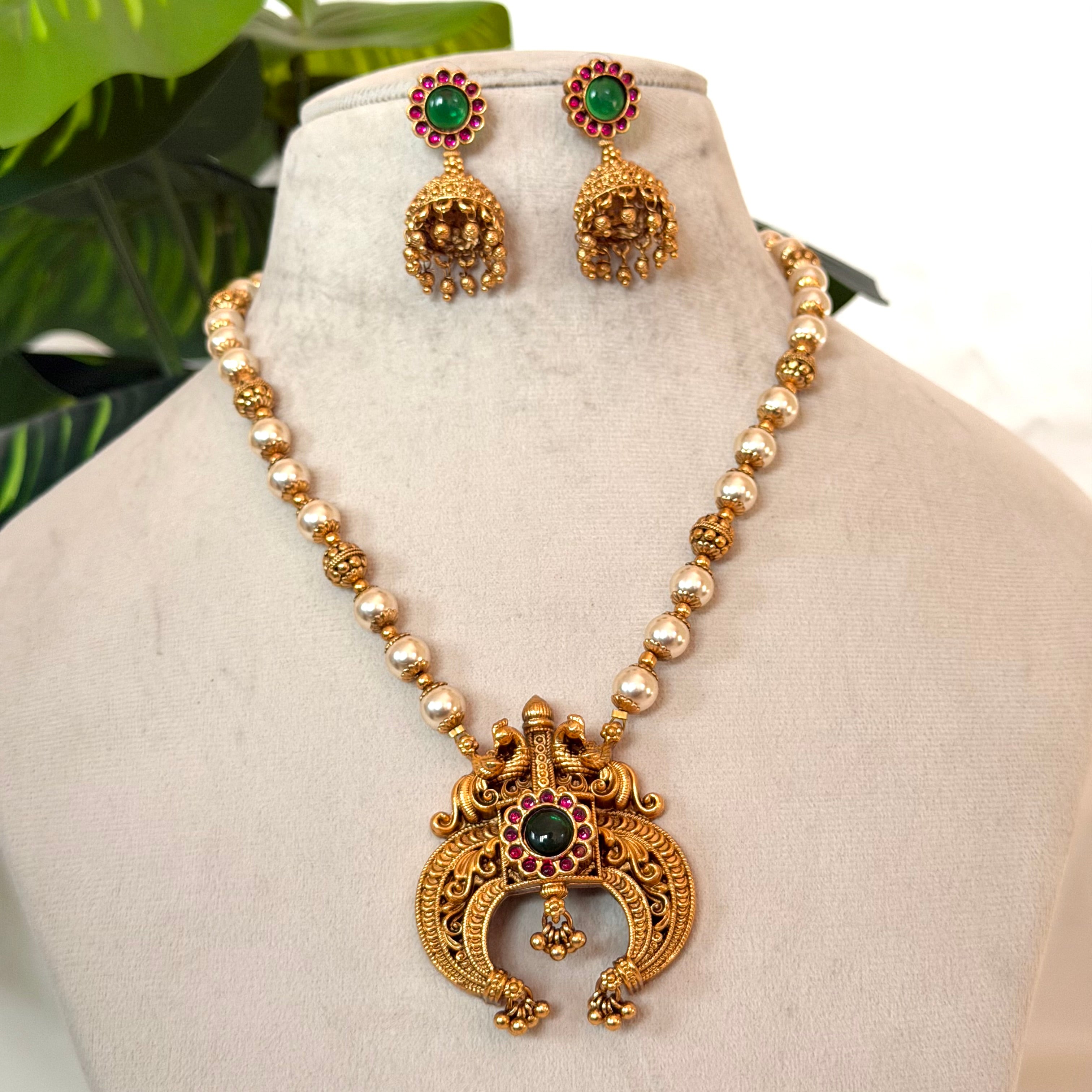 Antique White Beaded Pendant AN198 Anvika Jewels