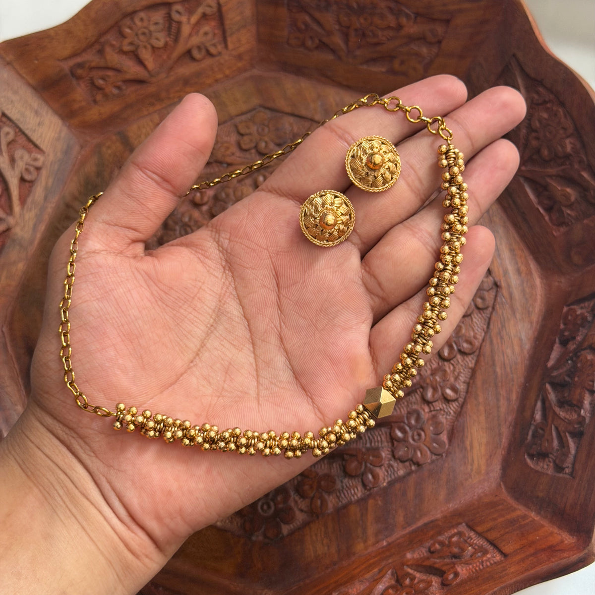 Simple Ashtapatti Neckpiece AN289 Anvika Jewels