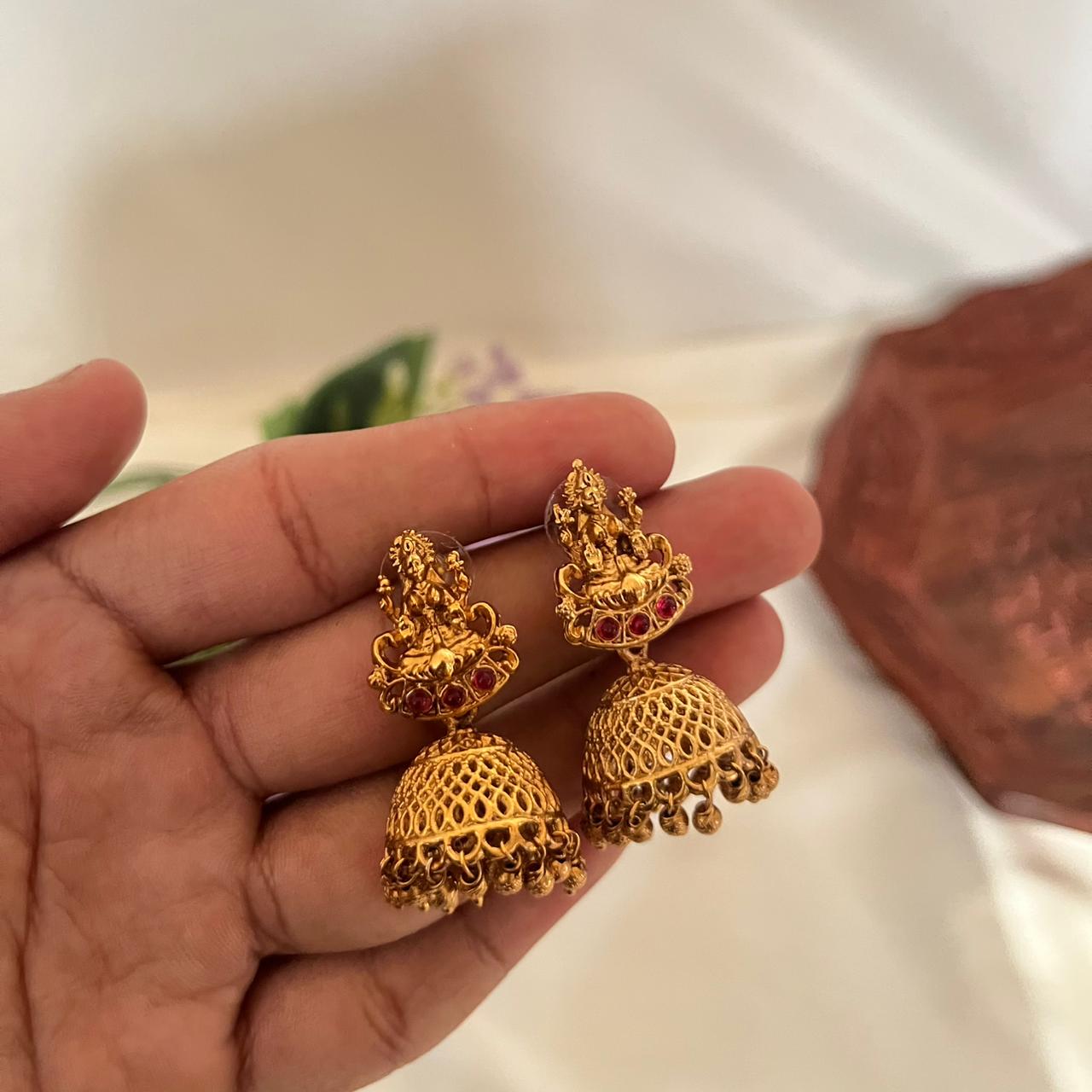 Lakshmi Pendant Necklace Set AN32