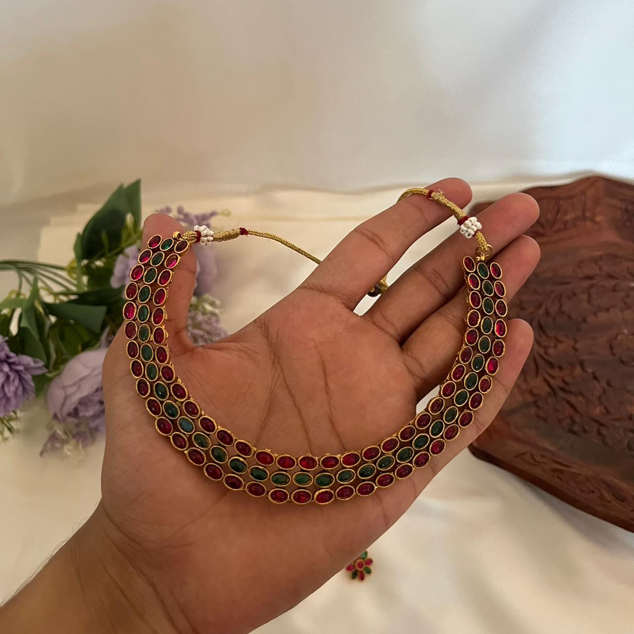 Antique Kemp Stone Choker AN26