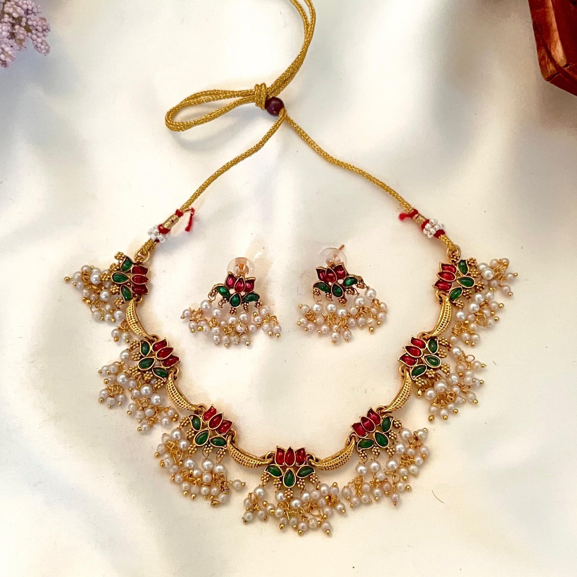 Floral Pearl Drop Choker AN68