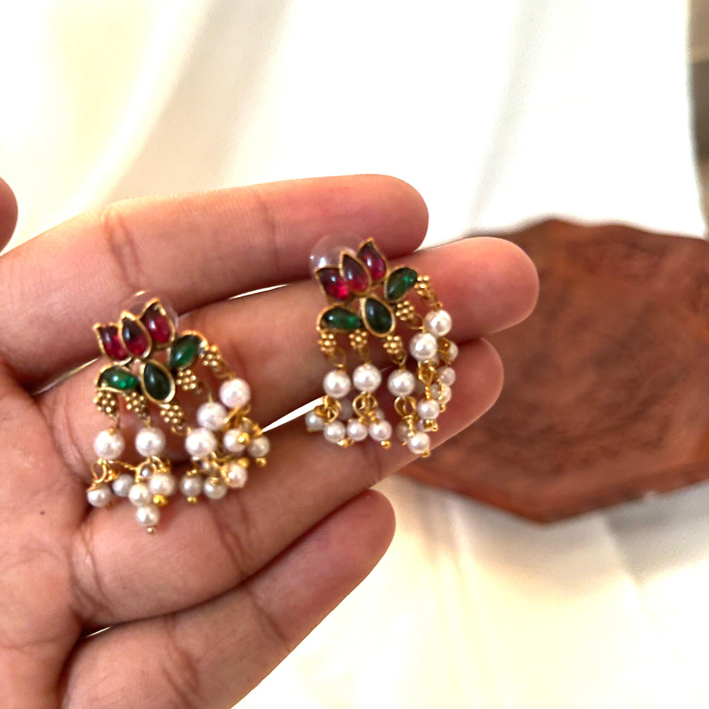 Floral Pearl Drop Choker AN68