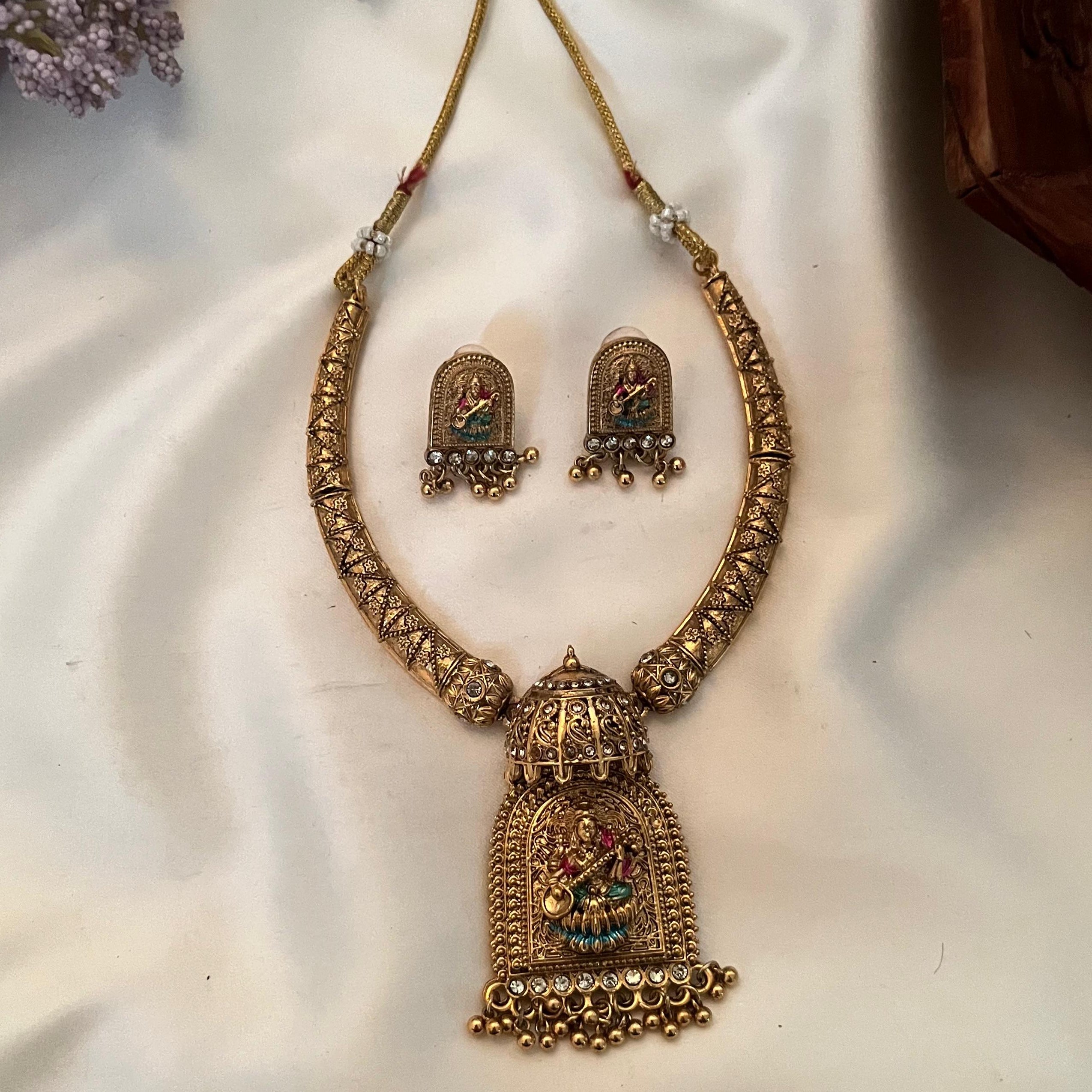 Antique Temple Dome Necklace AN69