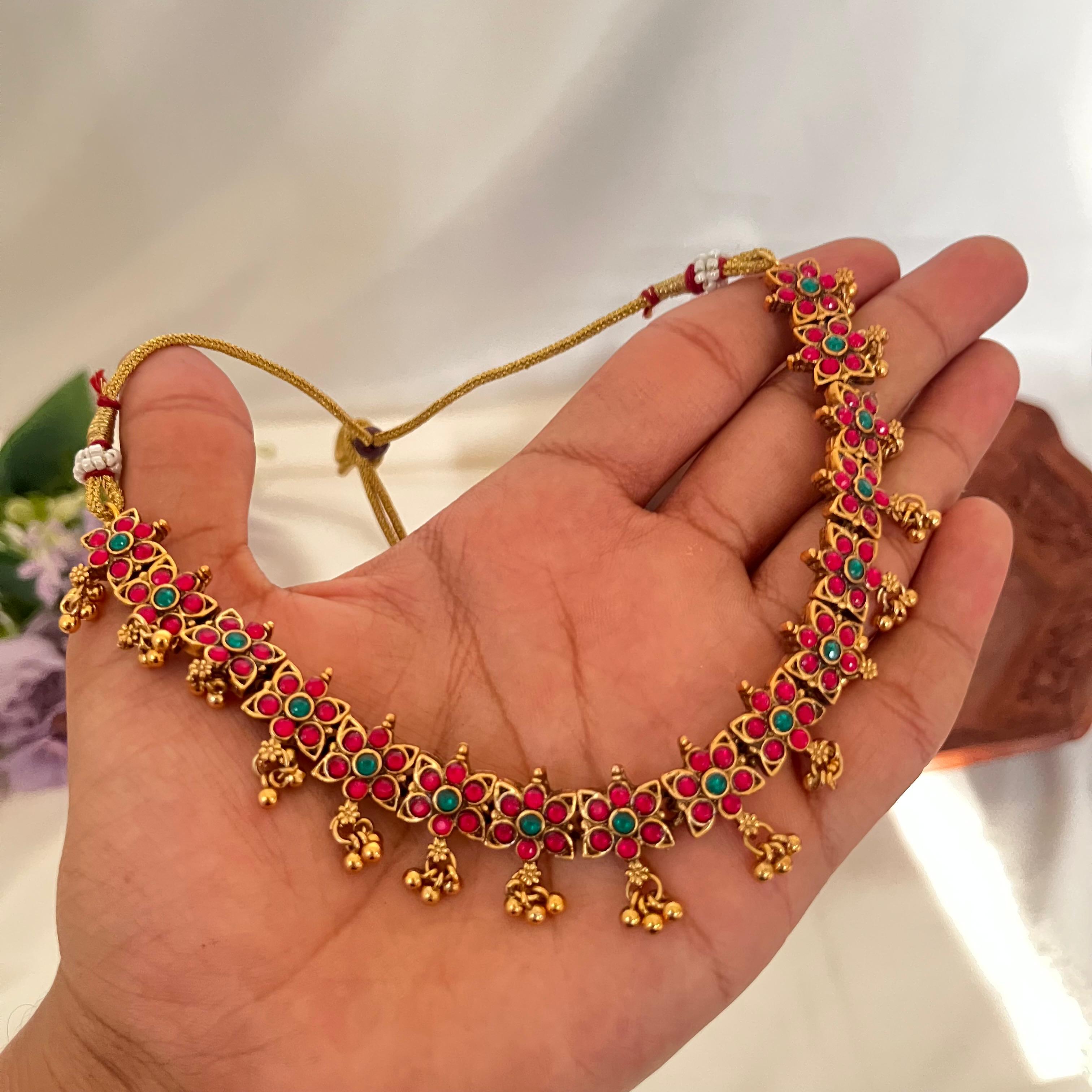 Dual Tone Floral Choker AN58