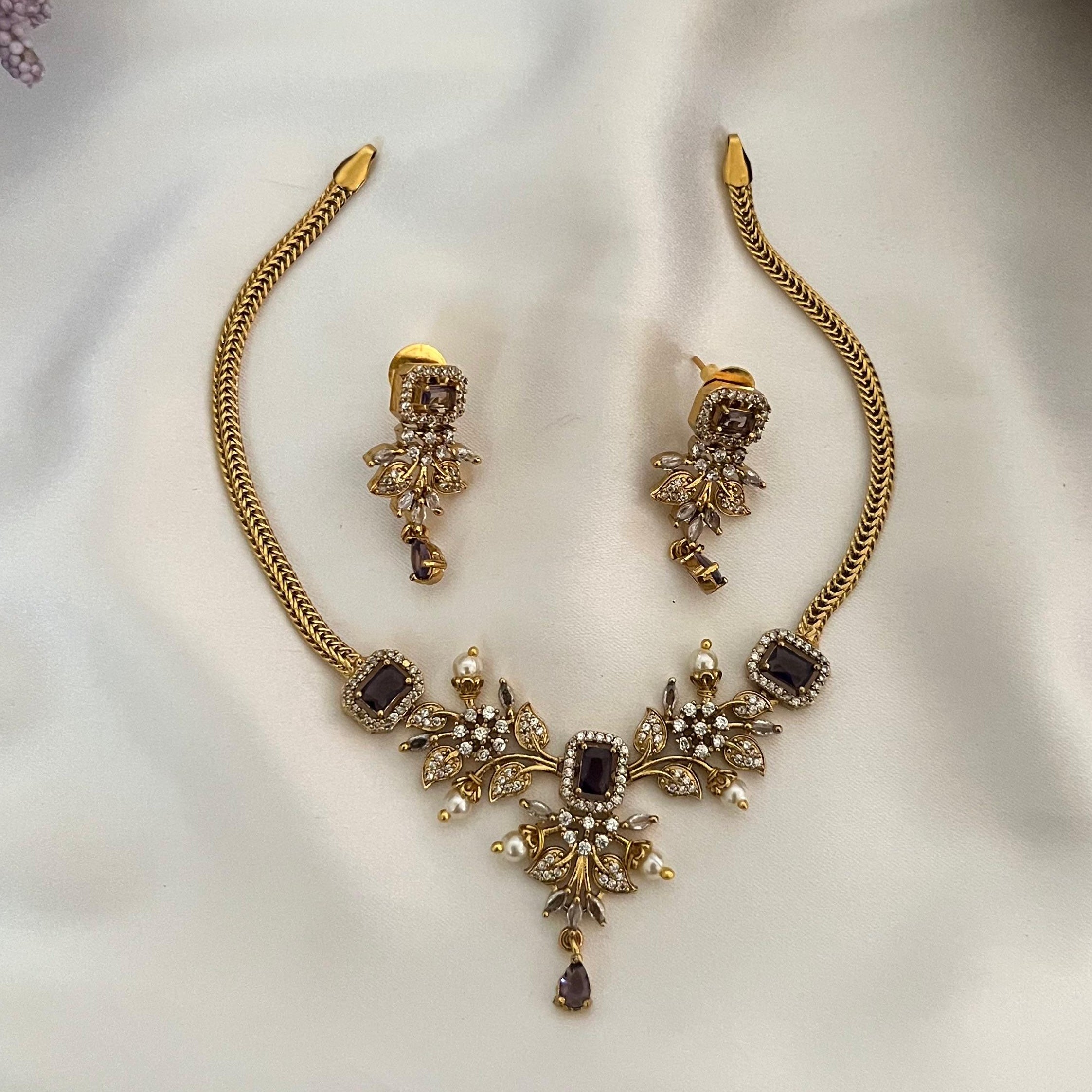 Victorian Blush Stone AD Necklace VN04