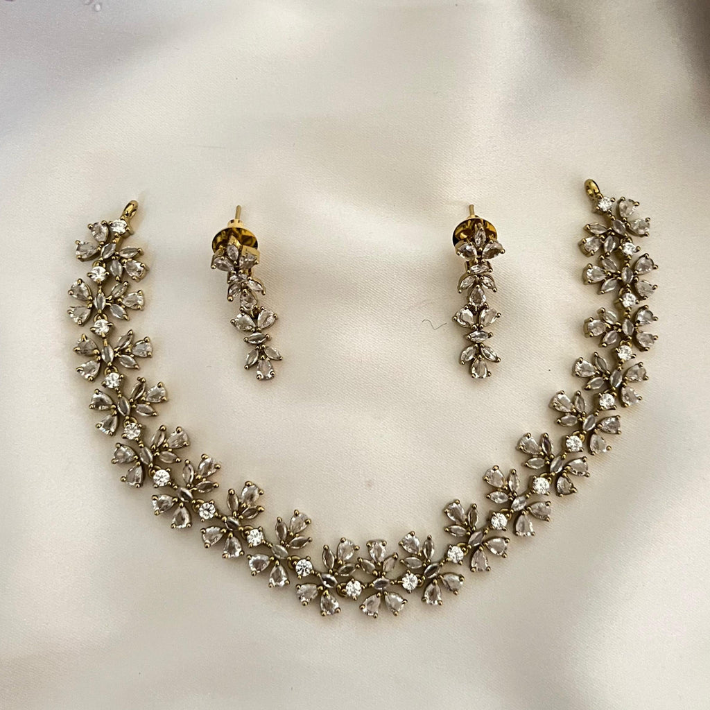 Victorian Floral AD Necklace VN09