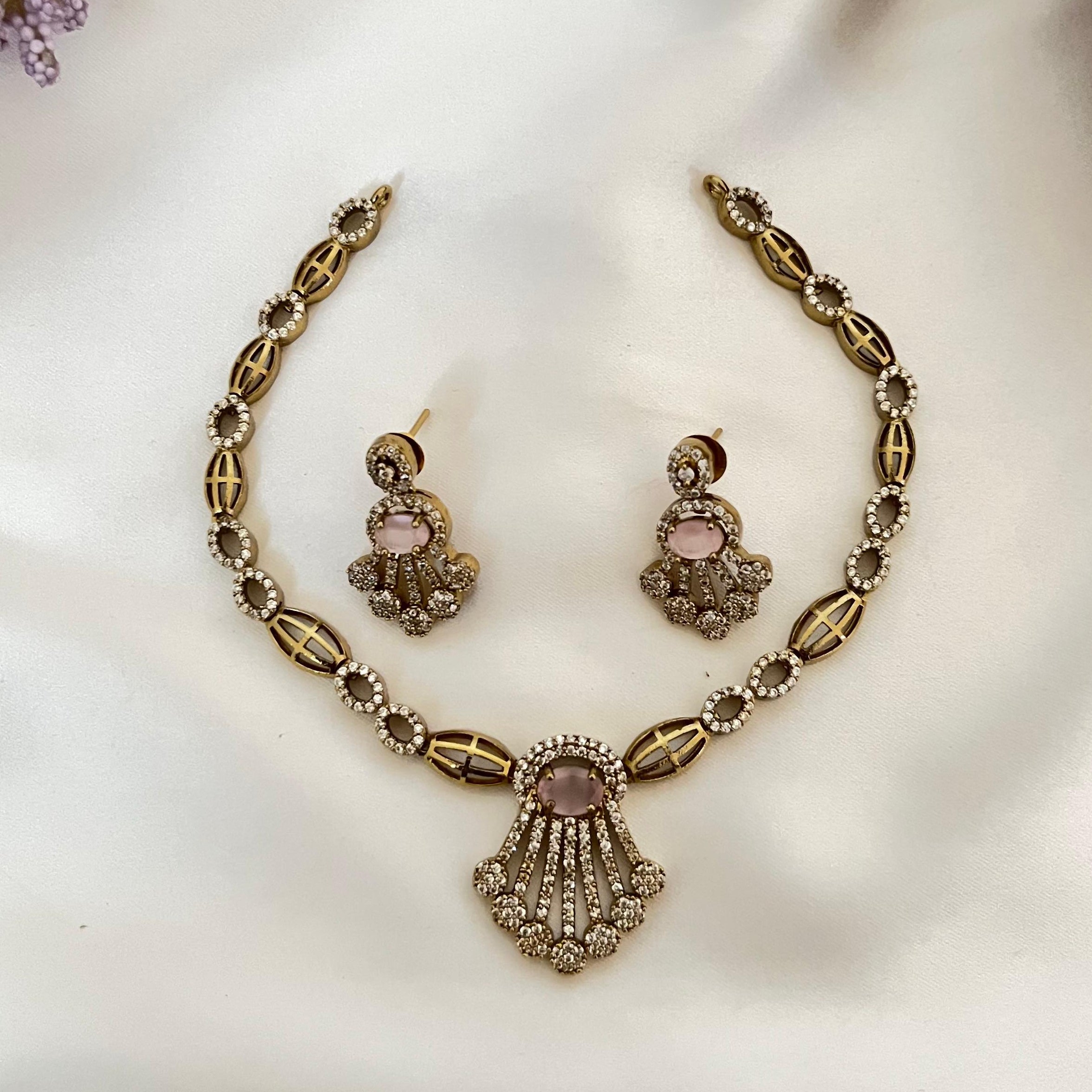 Victorian Shell Drop AD Necklace VN11