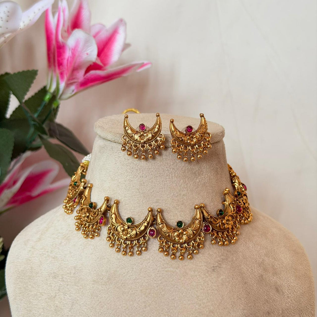 Antique Crescent Choker Set AN115 Anvika Jewels