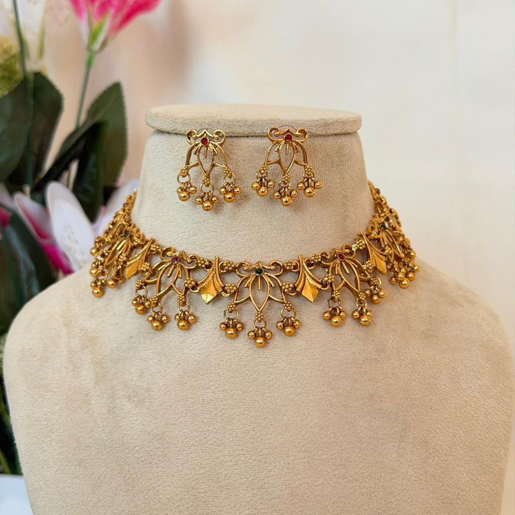 Antique Floral Choker Set AN118 Anvika Jewels