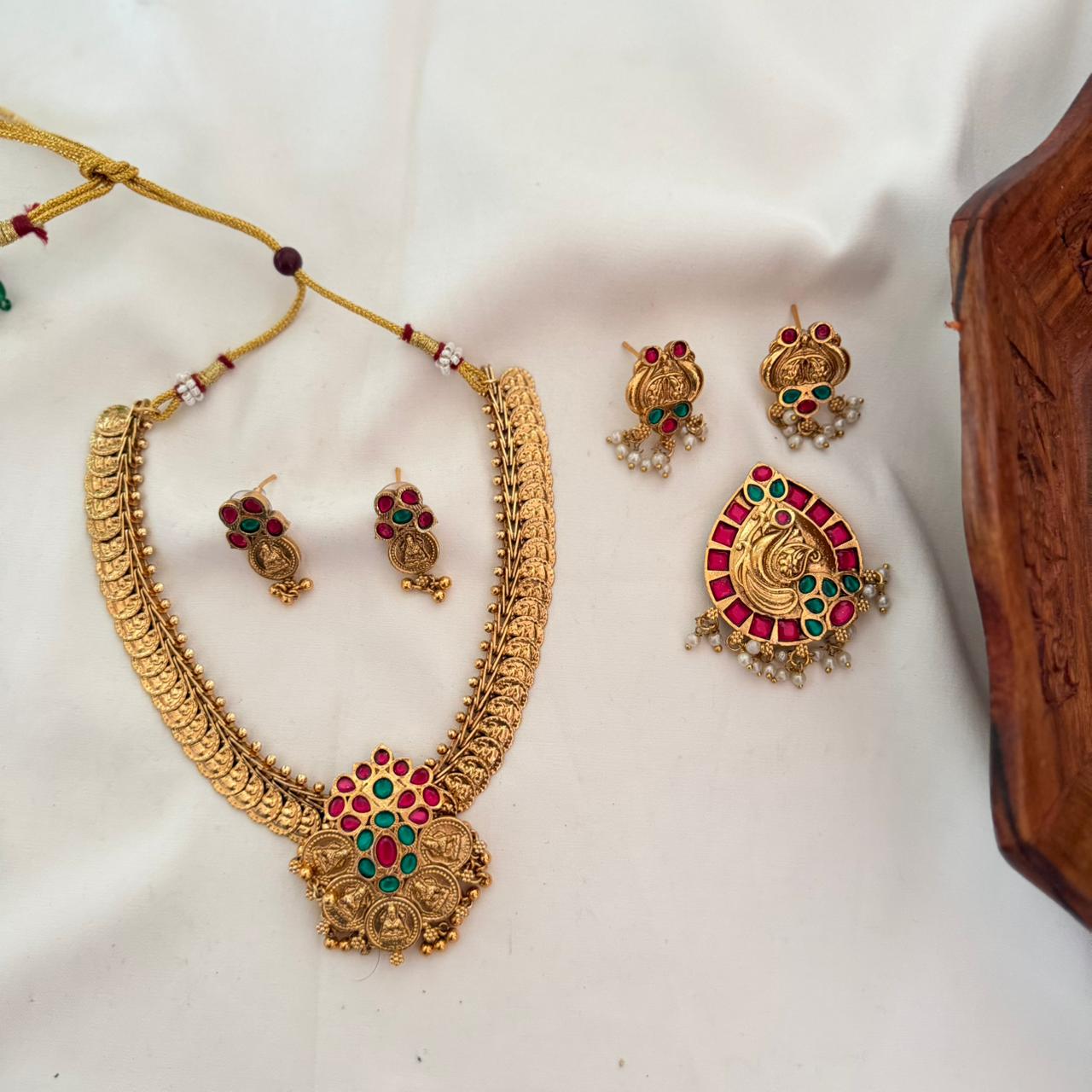 Antique 3-in-1 Changeable Necklace AN168 Anvika Jewels
